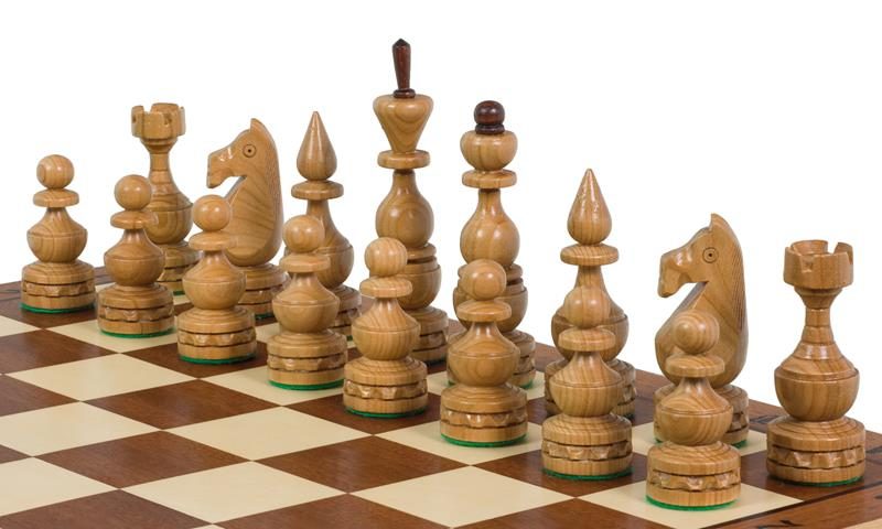 Debiut Chess Set