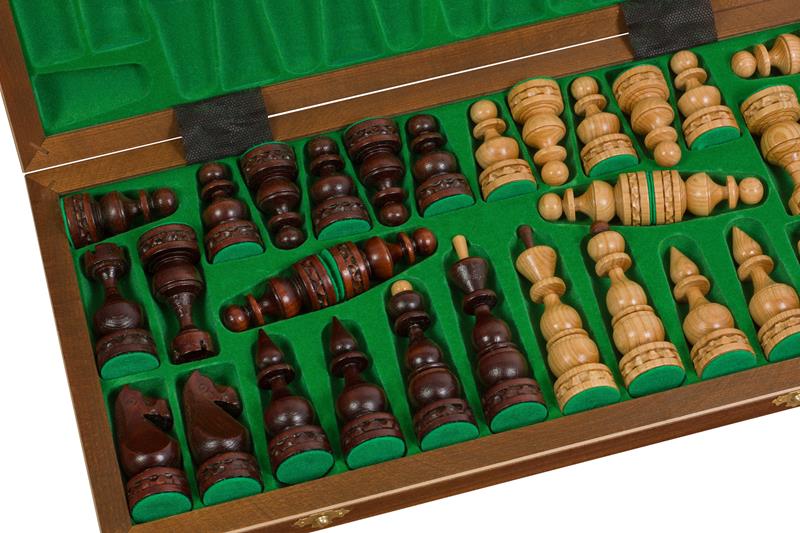 Debiut Chess Set